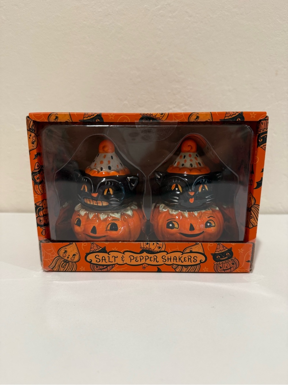 Johanna Parker Halloween Pumpkin Cat Salt & Pepper Shakers